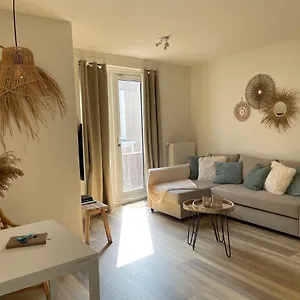 pure-beach-apartment.zandvoort-hotels.com/