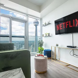 beautiful-luxurious-modern-condo-with-breathtaking-views.niagara-fallshotels.com/