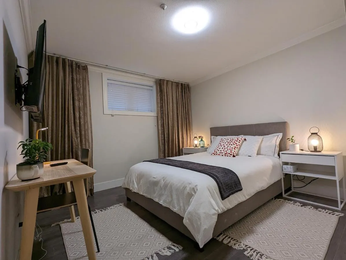 Nice Home Away At Vancouver Near Yvr Privatunterkunft