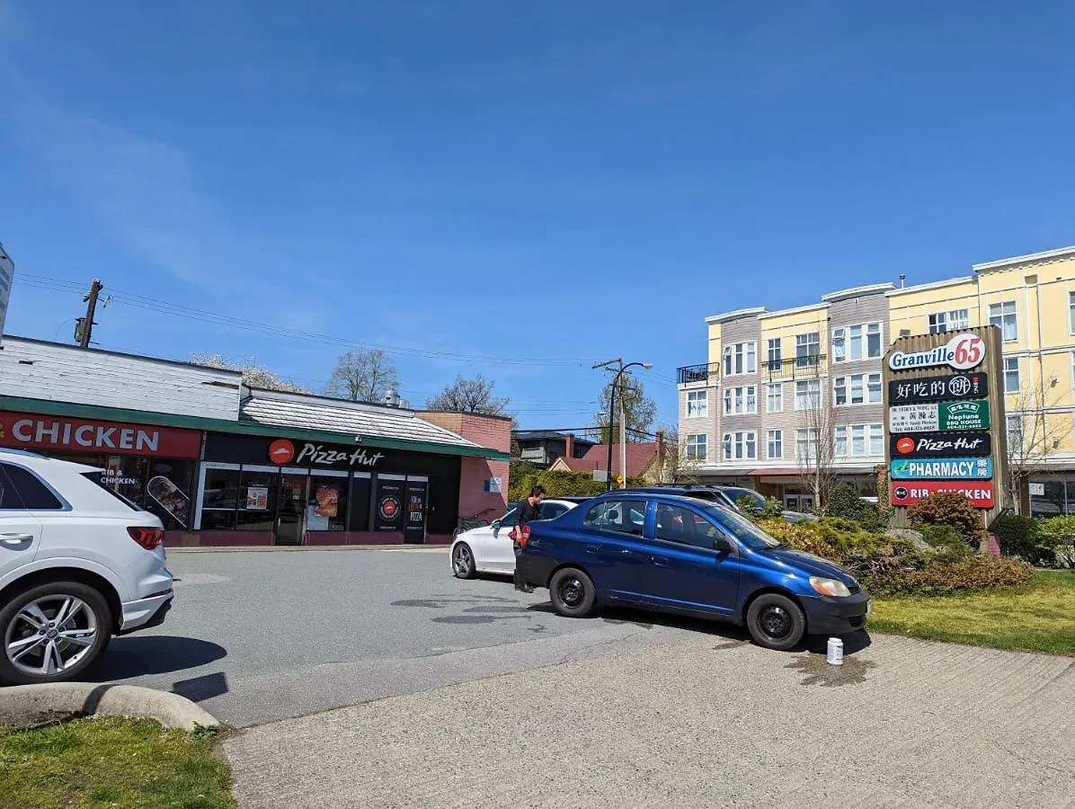 Nice Home Away At Vancouver Near Yvr Kanada